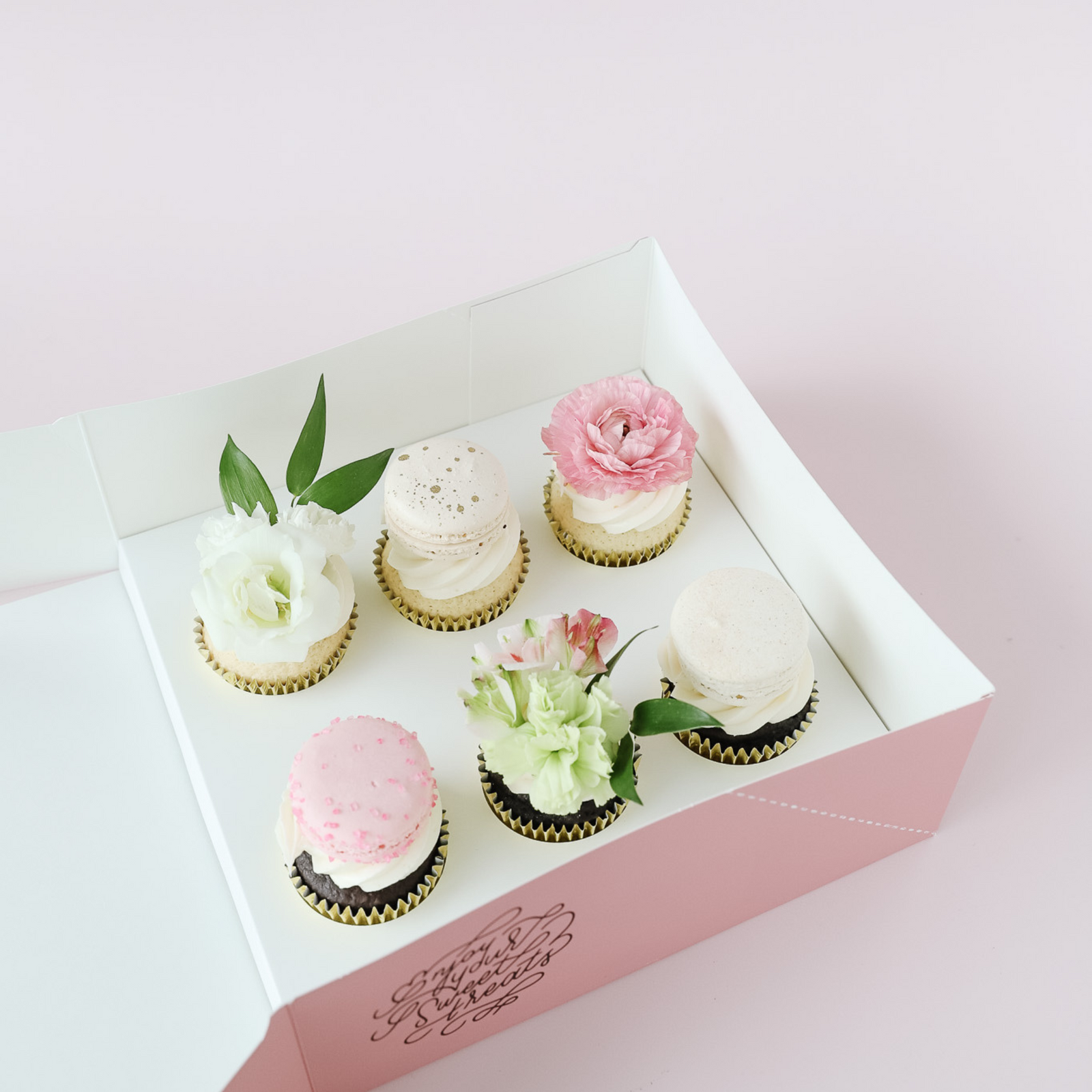 Assorted Flower Cupcake Box